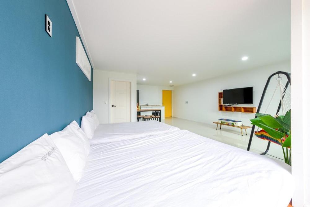 Gyeongju Blue 365 Pension Номер фото